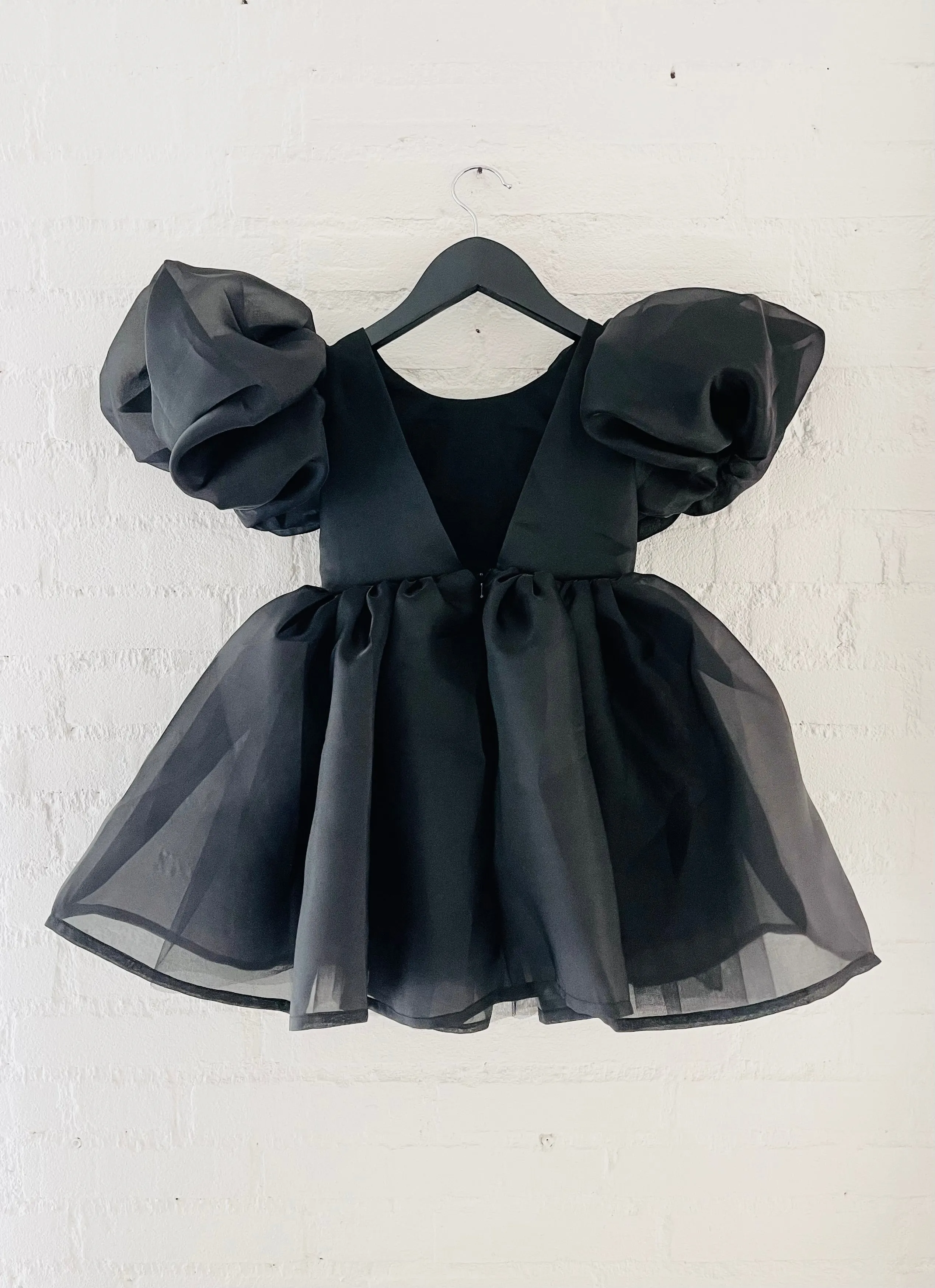 DOLLY WORLD V-BACK PUFF SLEEVE ORGANZA TUTU DRESS black